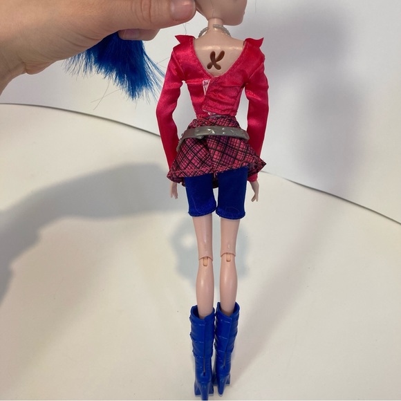 Jakks Pacific Winx Club 2012 Musa Rock Concert Collection Doll Fairy Pixie - Picture 11 of 12